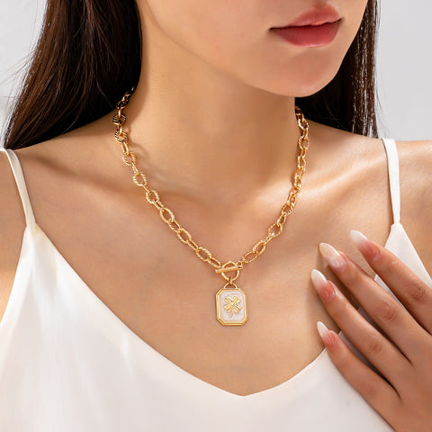 Clover Pendant Necklace